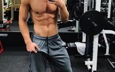 Farsi le foto al pacco in palestra. La nuova moda su TUMBLR