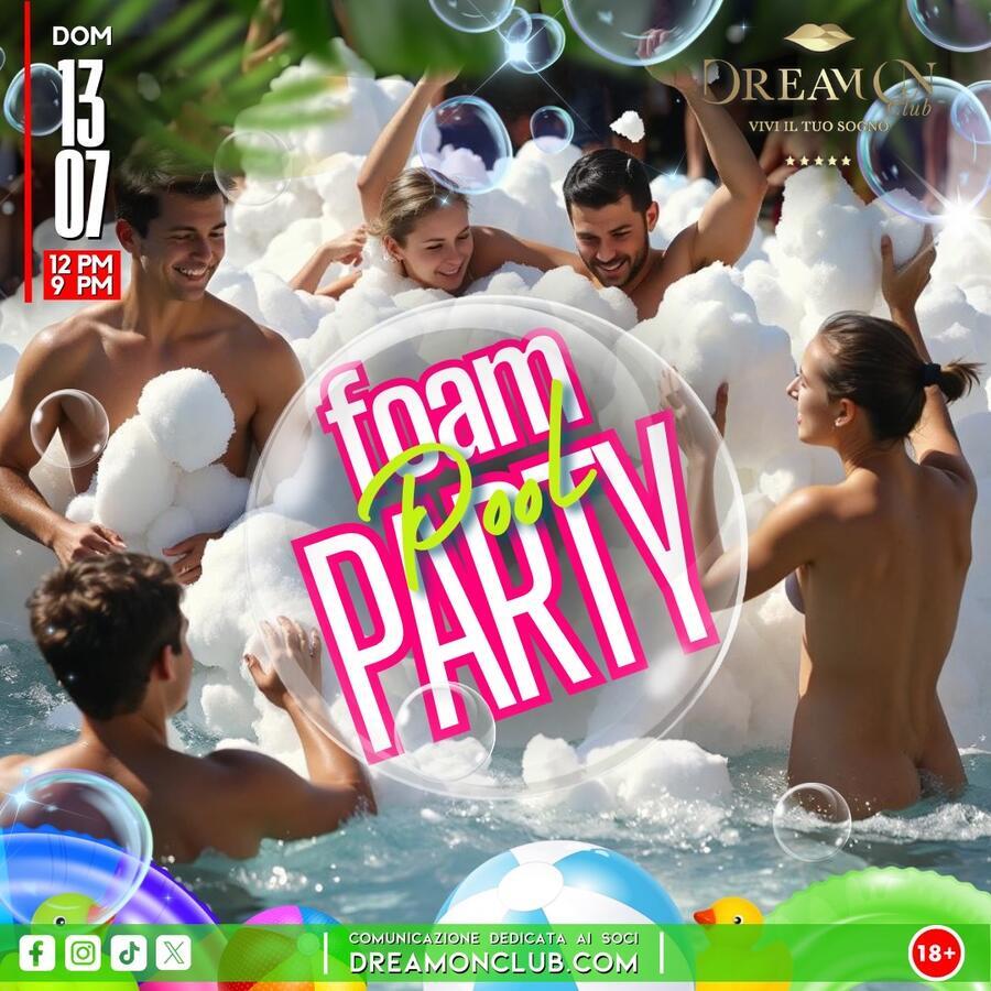 FOAM PARTY IN THE POOL