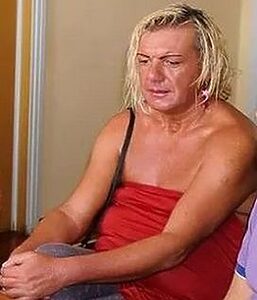 Vacca in piazza a Diano Marina