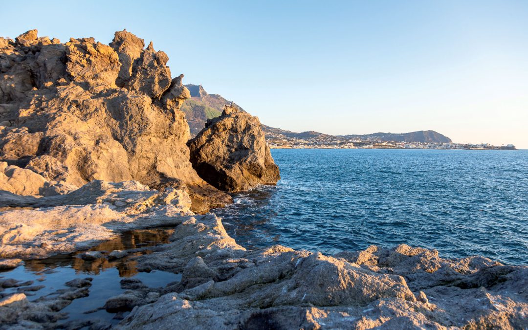 (Ischia, NA) Spiaggia di Zero